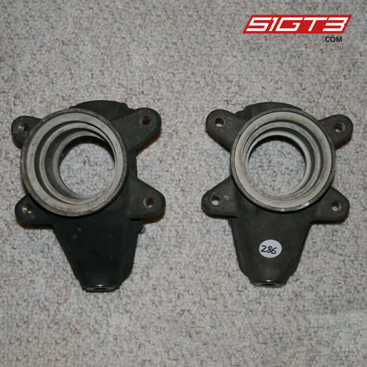 Front Uprights - 93534165100 / 935.341.651.00. [Porsche 935] Suspension & Brakes