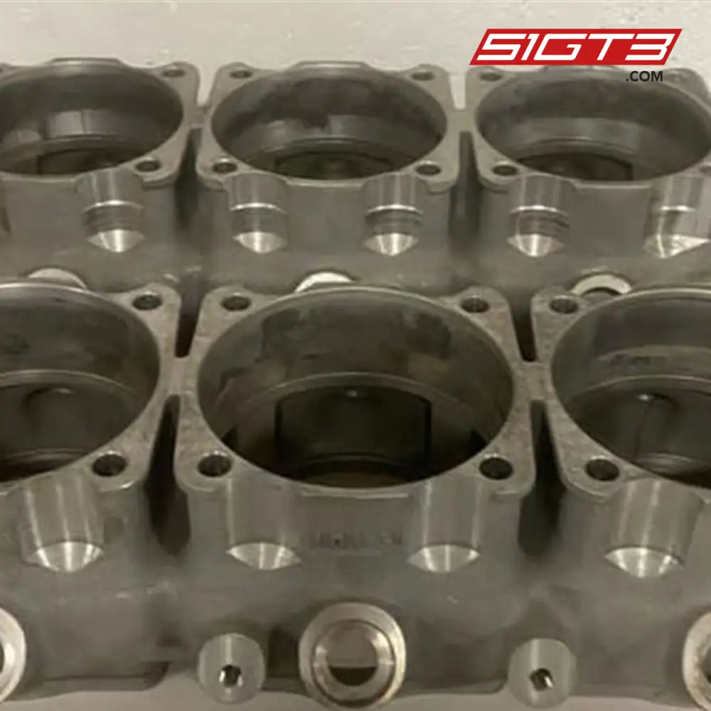 Water Cases [Porsche 962] Crank Case