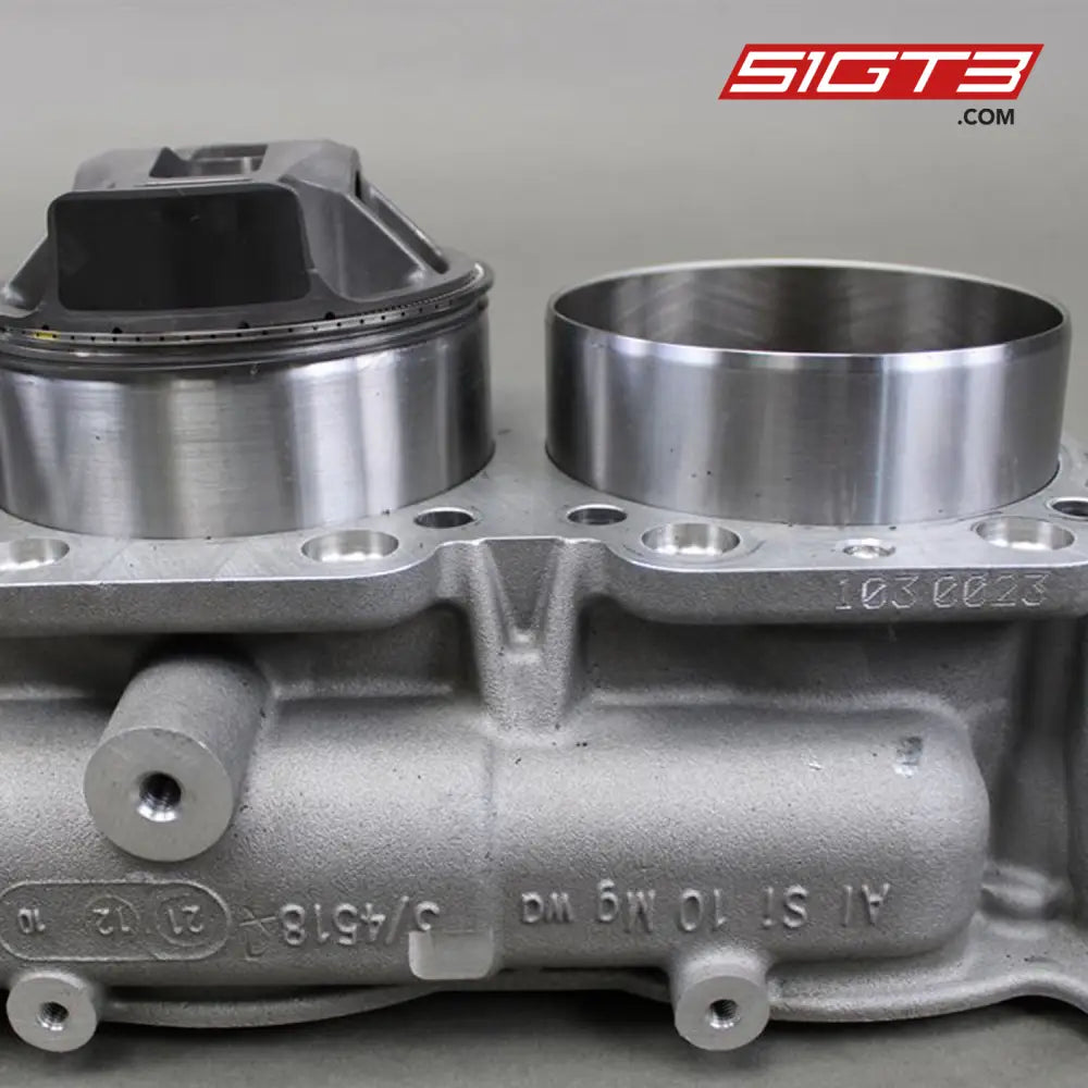 Water Cases With Pistons - 9961013113R [Porsche 996 Rsr 3.8L / 997 Rsr] Pump